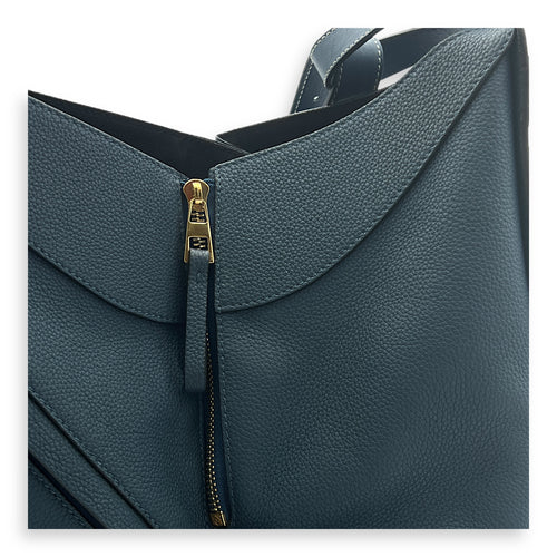 Hammock Medium Blue Shoulder Bag in Calfskin, Gold hardware