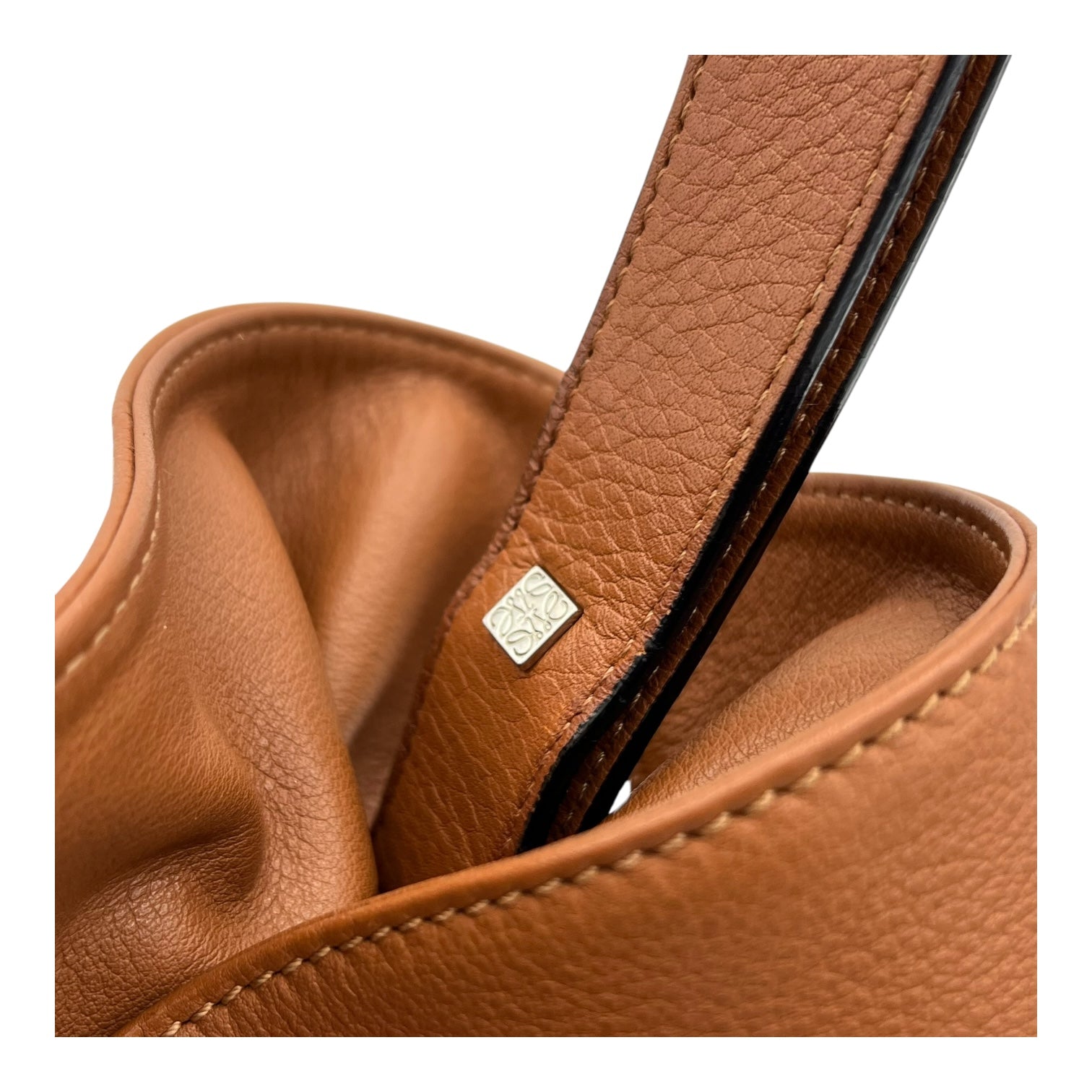 Flamenco Tan Shoulder Bag in Calfskin, Silver hardware