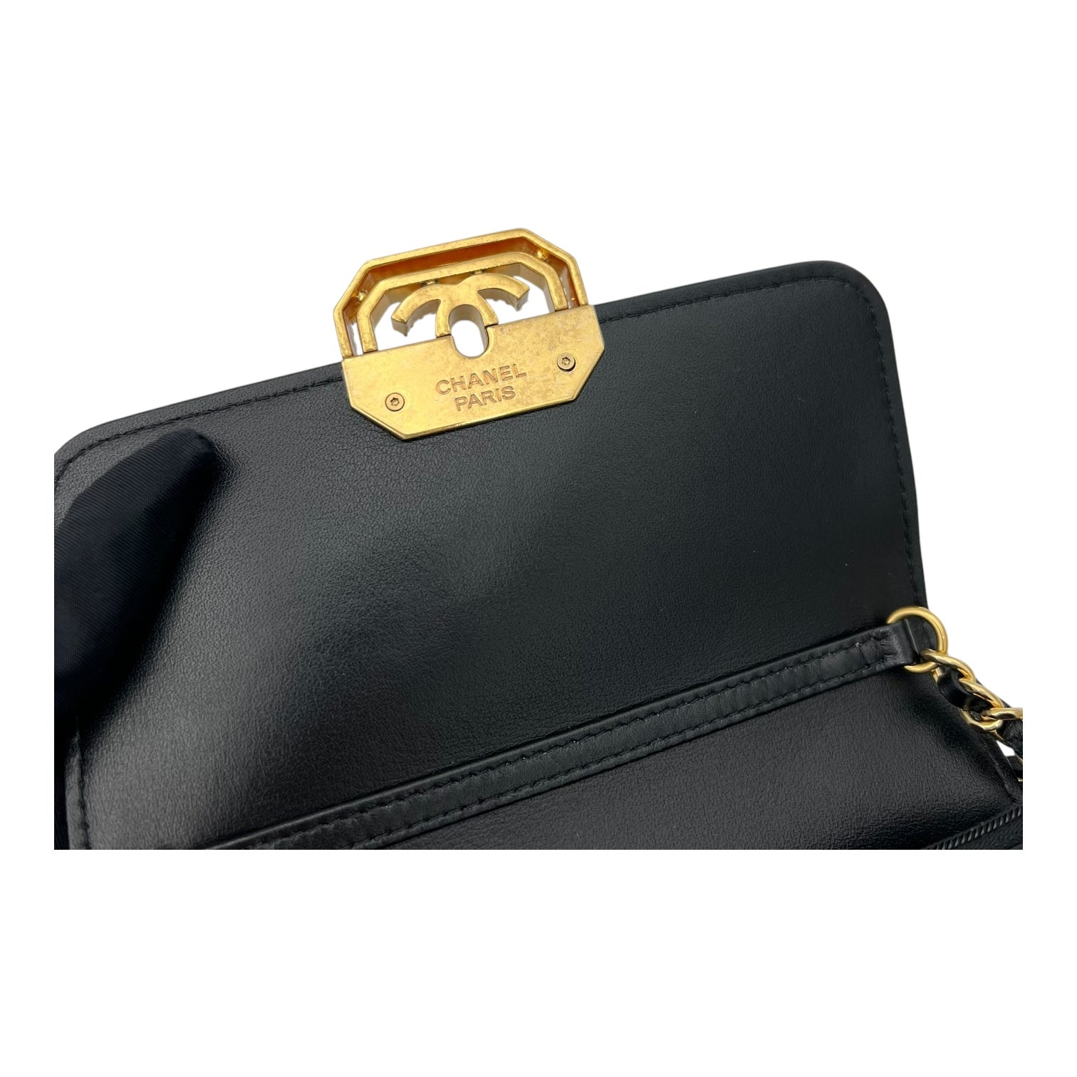 CC Clutch Black in Lambskin, Gold hardware