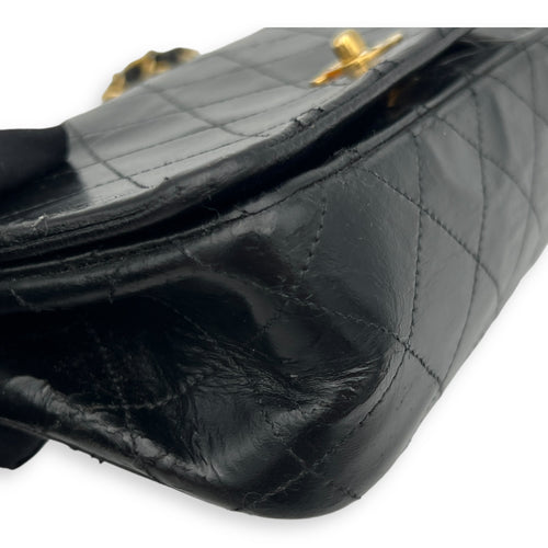 Classic Shoulder Bag Mini Black in Lambskin, Gold hardware