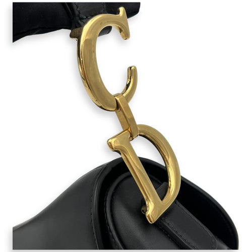 Saddle Medium Black Top Handle Bag in Calfskin, Gold hardware