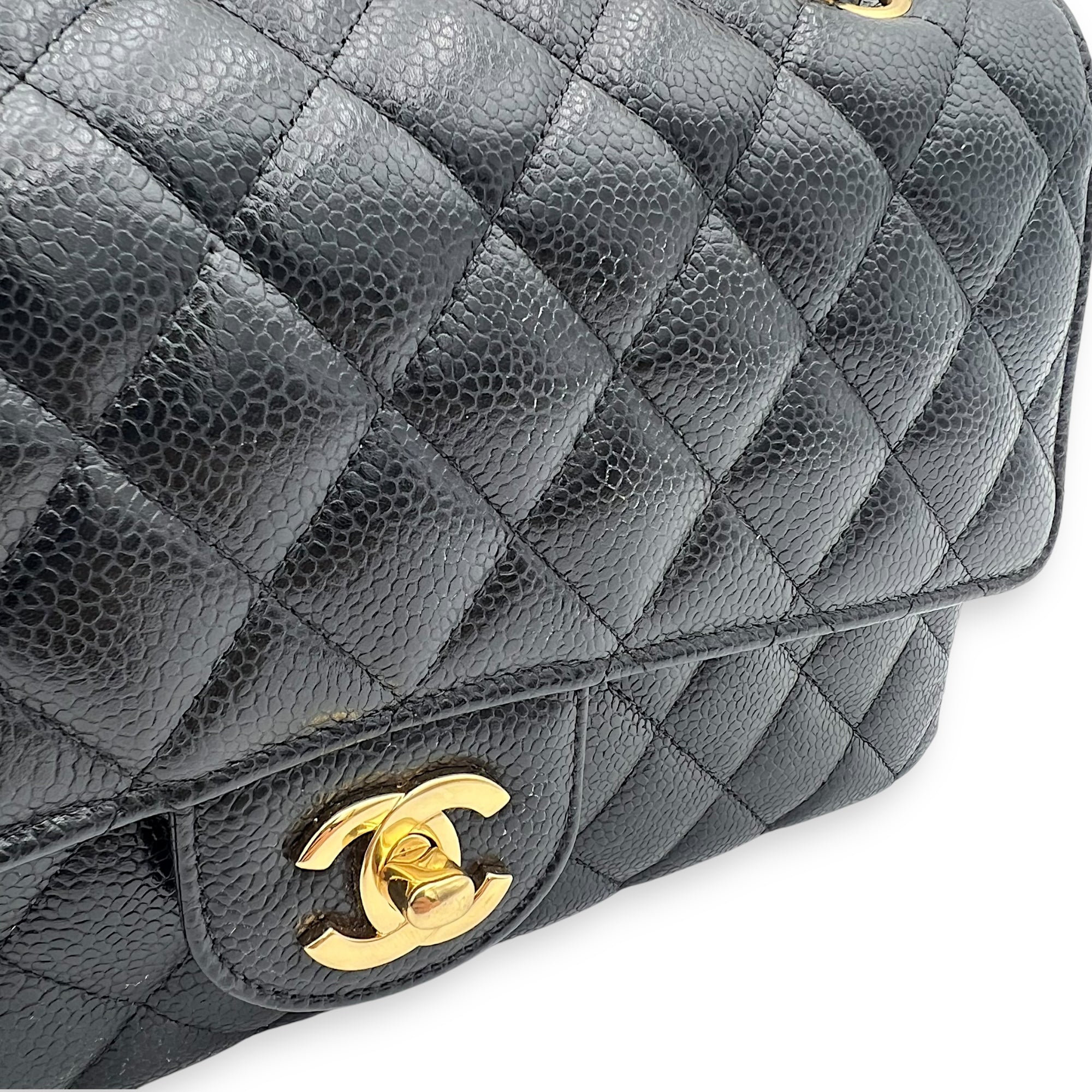 Chanel Classic Shoulder Bag Black in Caviar Leather, Gold hardware_8