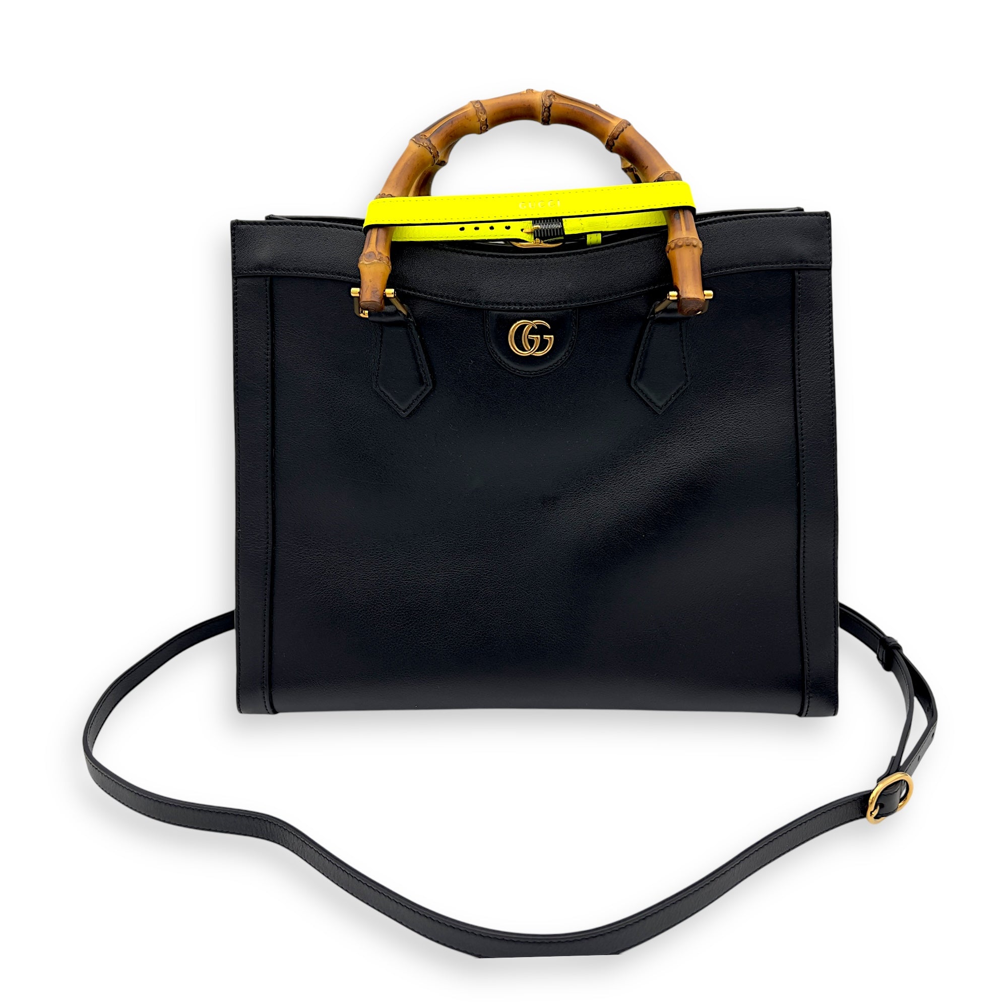 Gucci Diana Top Handle Bag Black in Calfskin, Gold hardware_4