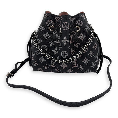 Louis Vuitton Bella Mahina Bucket Bag Black in Calfskin, Silver hardware_4