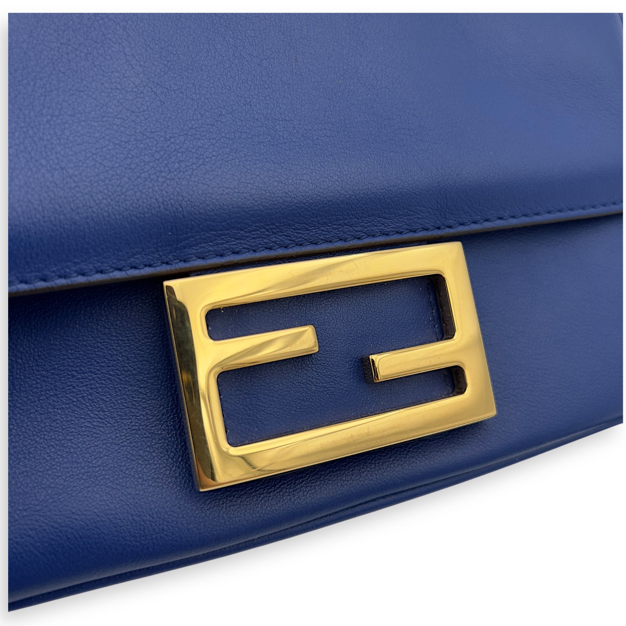 Fendi Baguette Blue Crossbody Bag in Calfskin, Gold hardware_6