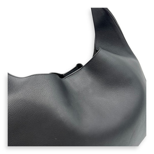 Givenchy  HDG Hobo Shoulder bag in Calfskin, Gold Hardware_8