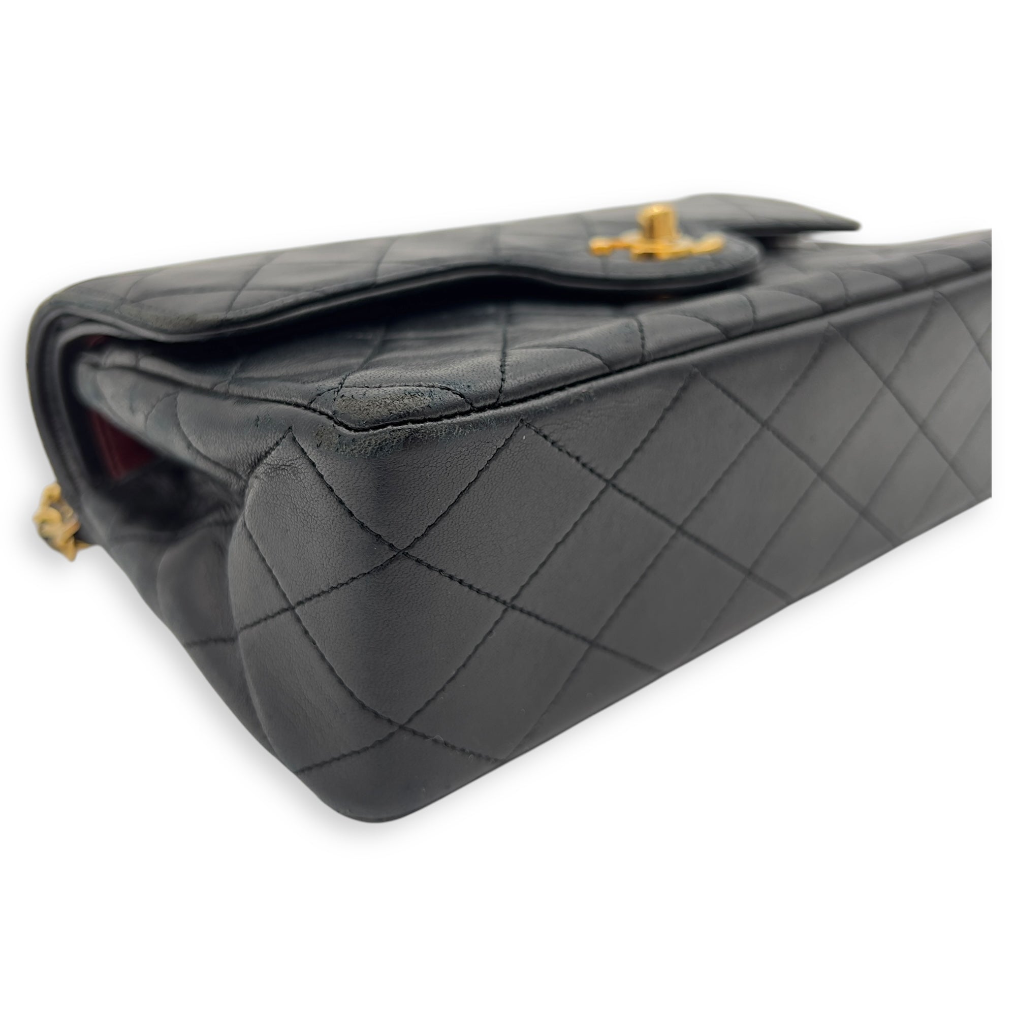 Chanel CC Flap Classic Vintage Shoulder Bag Black in Lambskin, Gold hardware_12