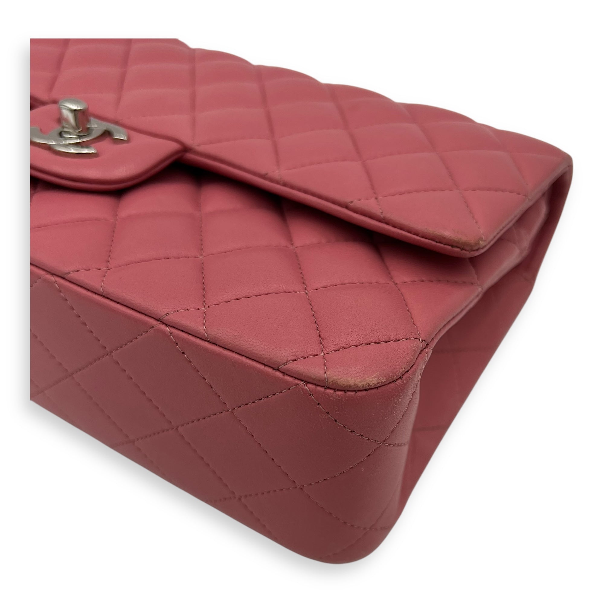 Chanel Classic Medium Pink Shoulder Bag in Lambskin, Silver hardware_7
