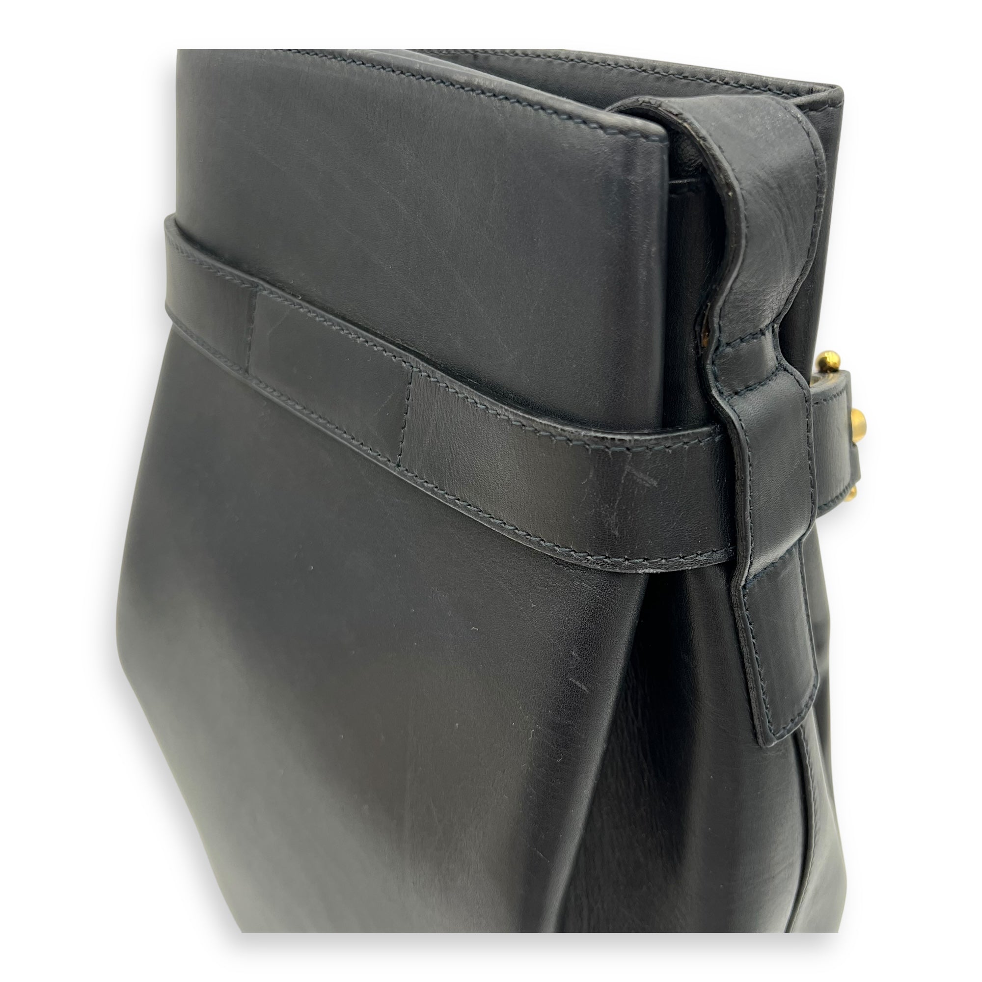 Salvatore Ferragamo Gancini Shoulder Bag Black in Calfskin, Gold hardware_8