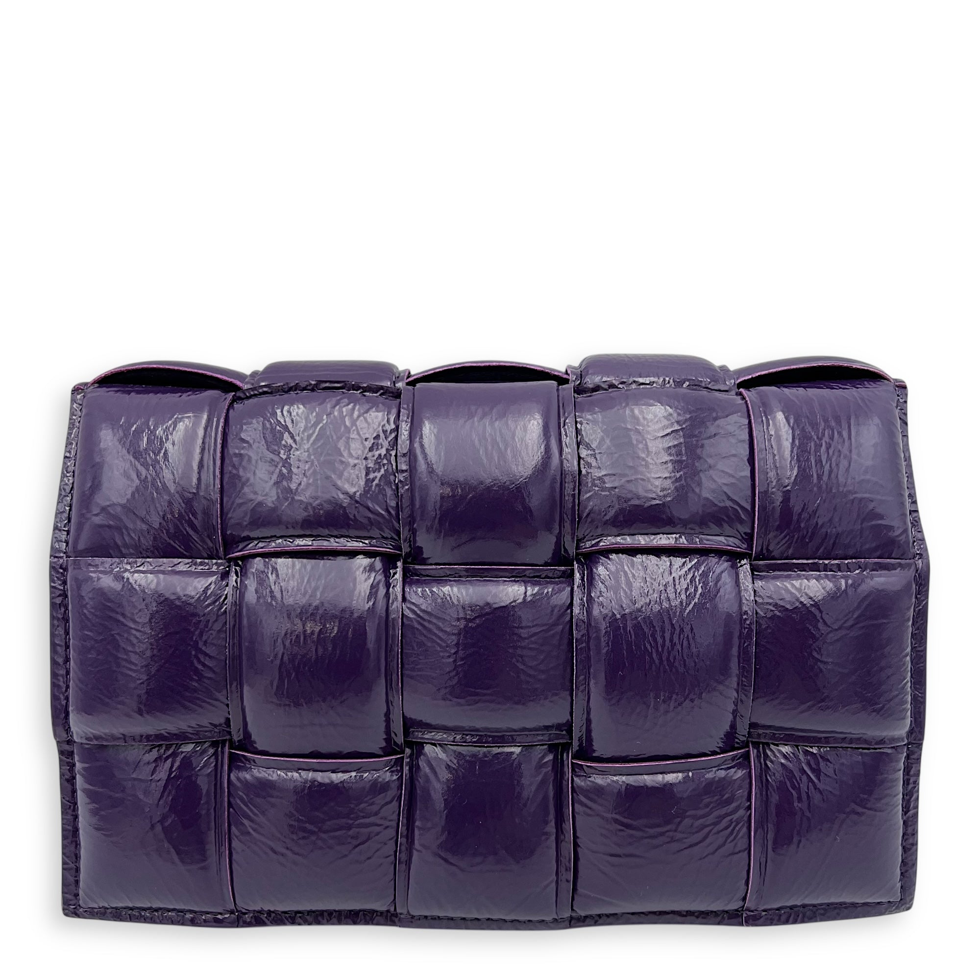 Bottega Veneta Cassette Shoulder Bag Purple in Patent Leather, Gold hardware_1