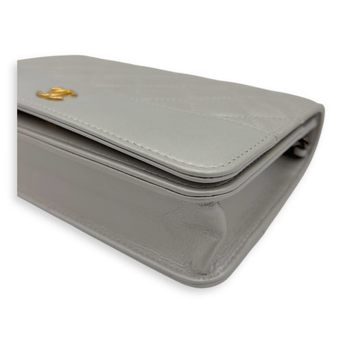 Chanel Gabrielle Wallet On Chain Pearly in Lambskin, Gold hardware_6