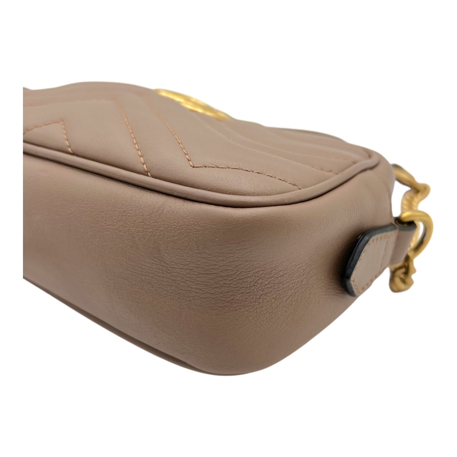 Gucci GG Marmont Mini Beige Shoulder Bag in Calfskin, Gold hardware_10