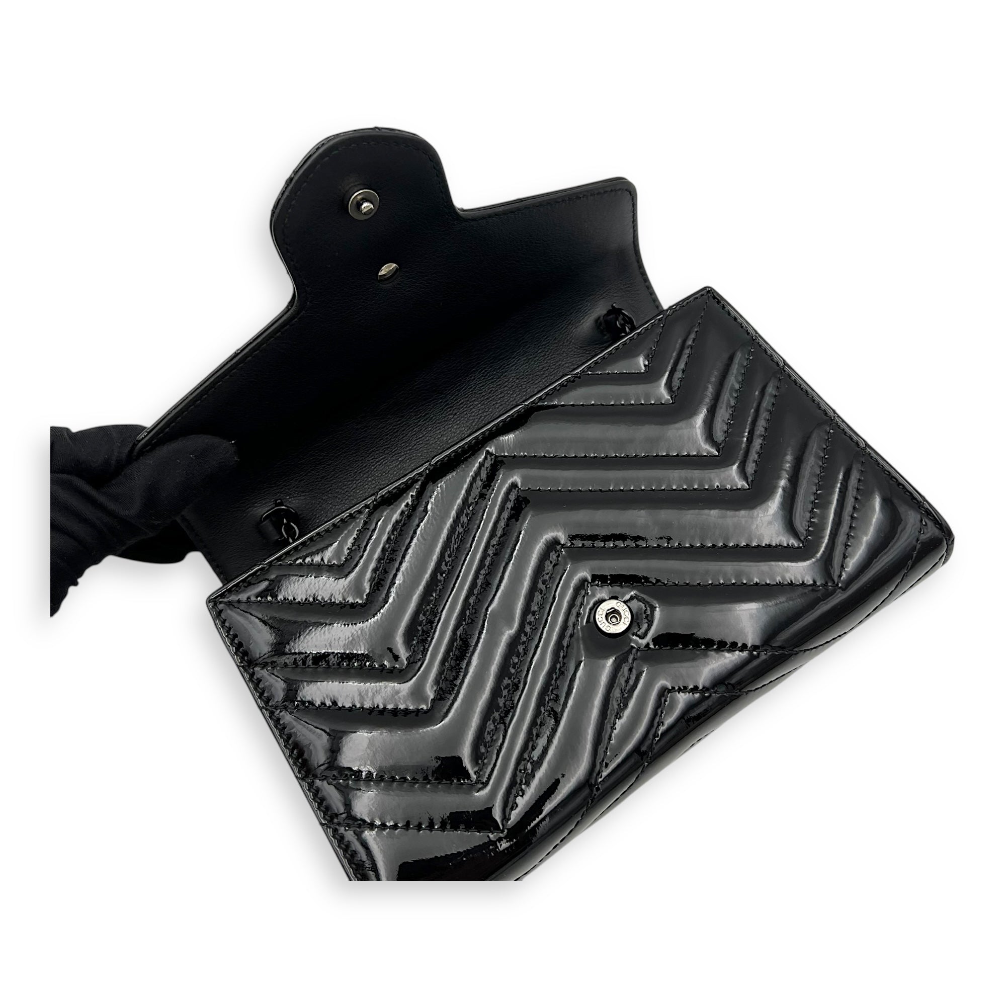 Gucci GG Marmont Wallet On Chain Black in Patent Leather, Lacquered Metal hardware_8