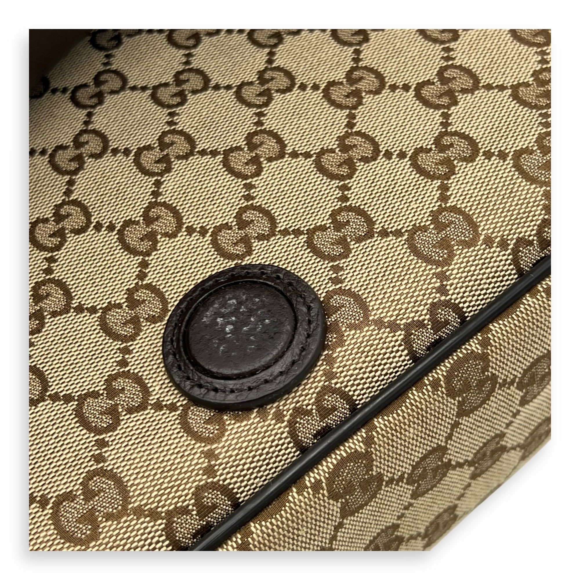 Gucci GG Supreme Small Brown Messenger in Canvas, Silver hardware_8
