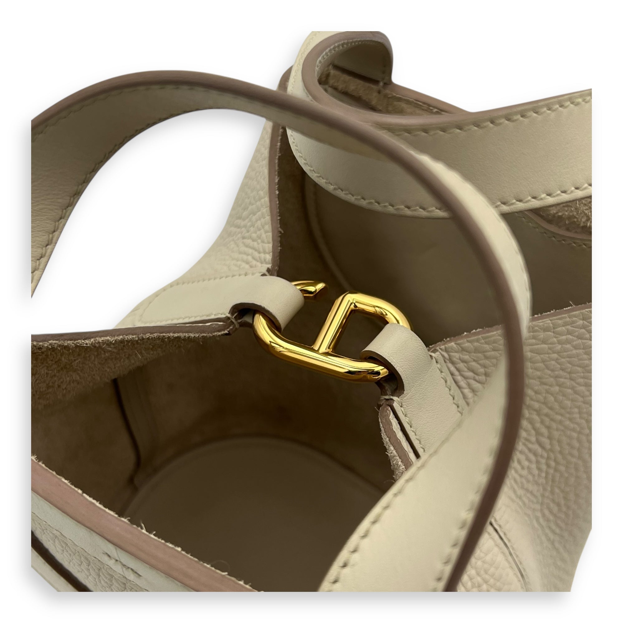 Hermès The loop 18 Beige in Calfskin, Gold hardware_8