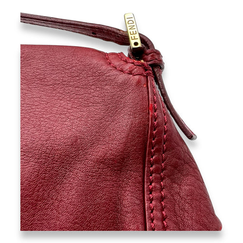 Fendi Baguette Shoulder Bag Red in Calfskin, Gold hardware_8