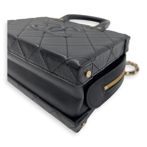 Chanel CC Black Top Handle Bag in Calfskin, Gold hardware_6