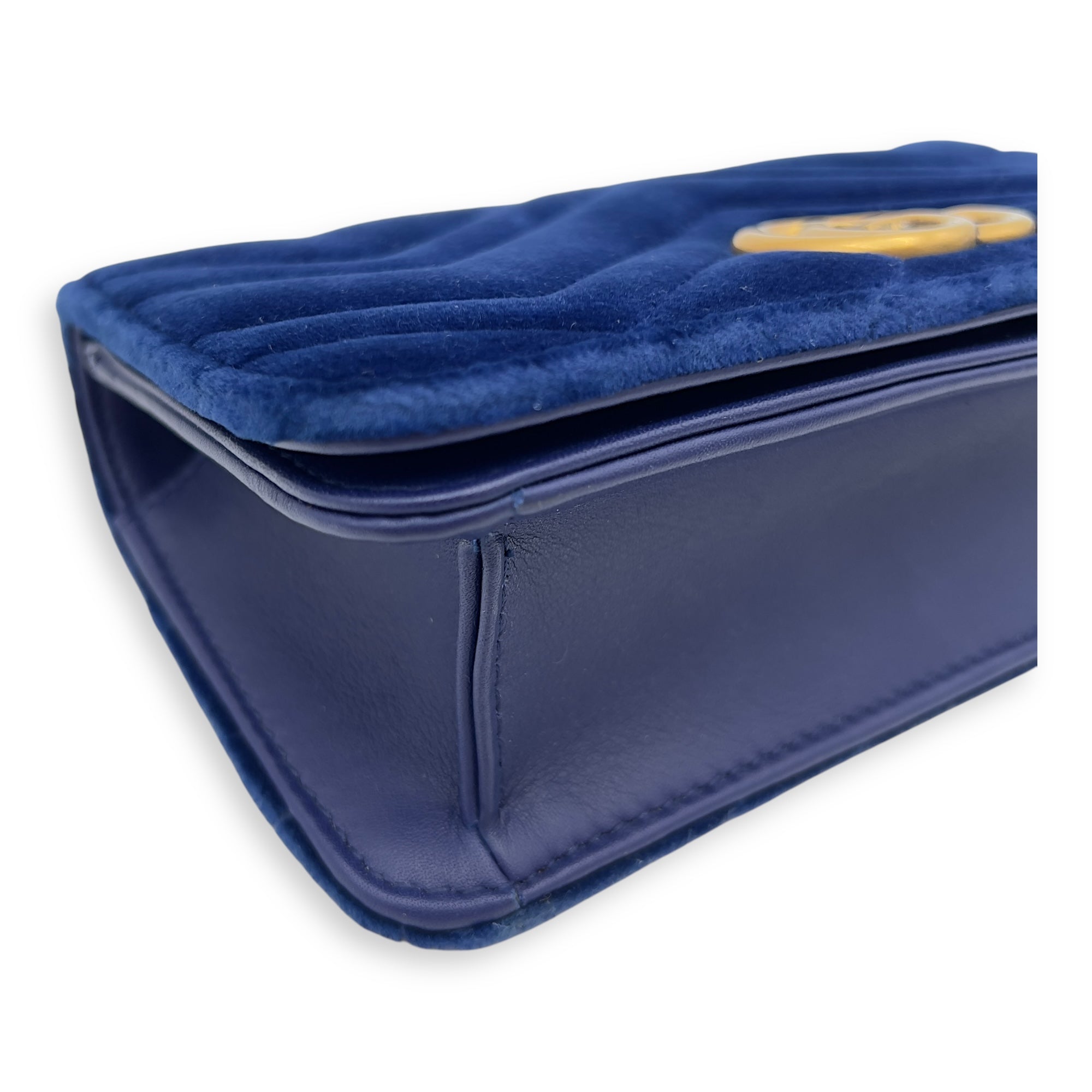 Gucci GG Marmont Mini Blue Crossbody Bag in Velvet, Gold hardware_8