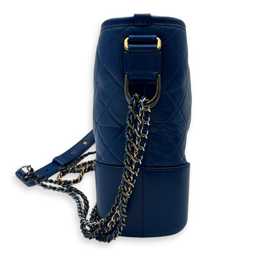 Chanel Gabrielle Shoulder Bag Medium Blue in Calfskin, Mixed hardware_3