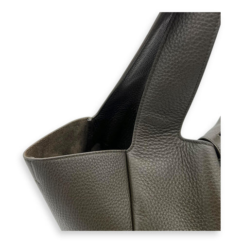 Saint Laurent LE 5 À 7 BEA Tote Bag Green in Calfskin, Silver hardware_8