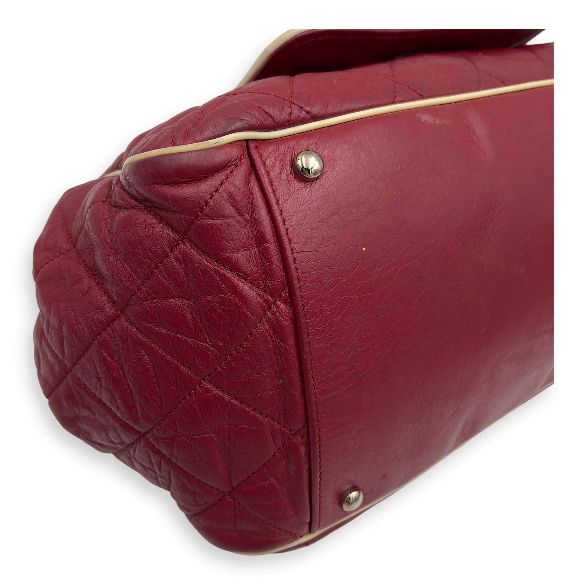 Chanel East West Shoulder Bag Red in Calfskin, Silver hardware_8