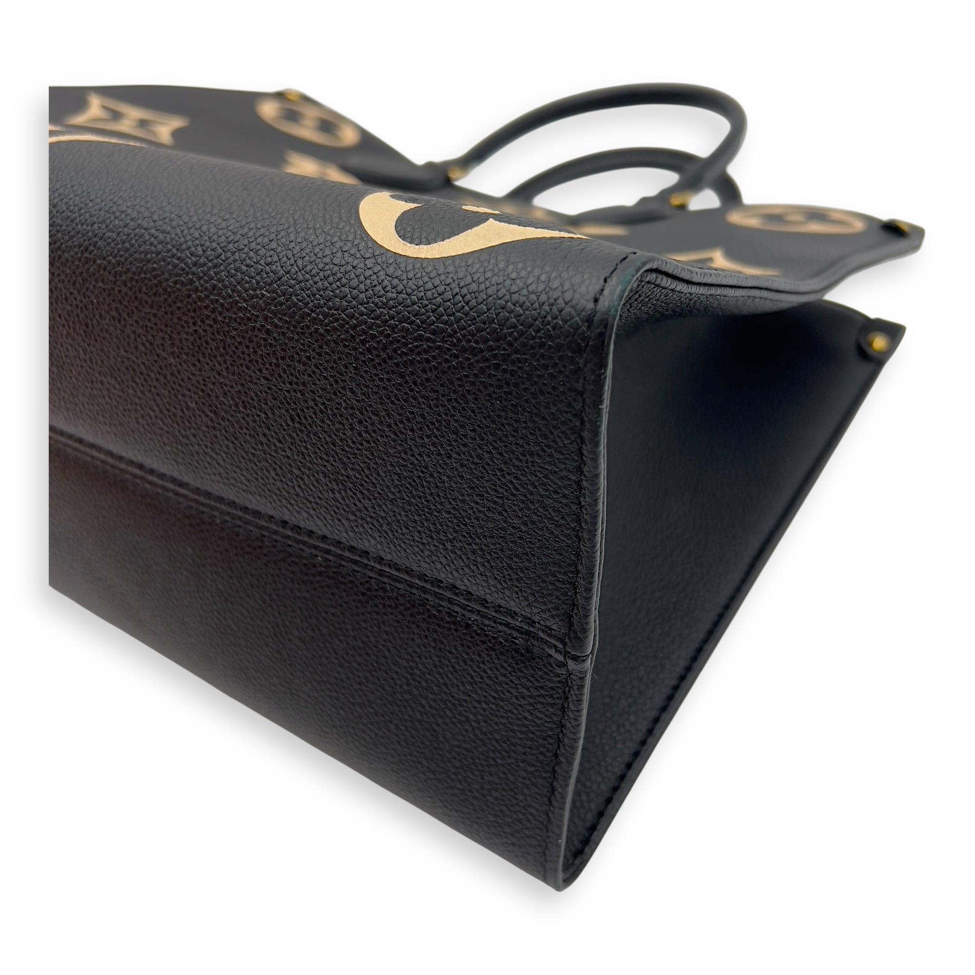 Louis Vuitton OnTheGo MM Black Top Handle Bag in Empreinte Leather, Gold hardware_6