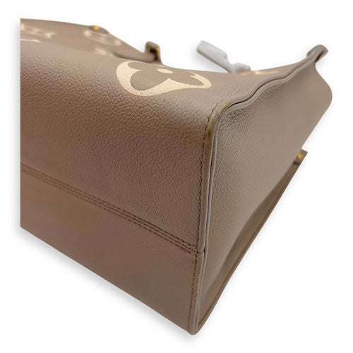 Louis Vuitton OnTheGo MM Beige Top Handle Bag in Empreinte Leather, Gold hardware_10
