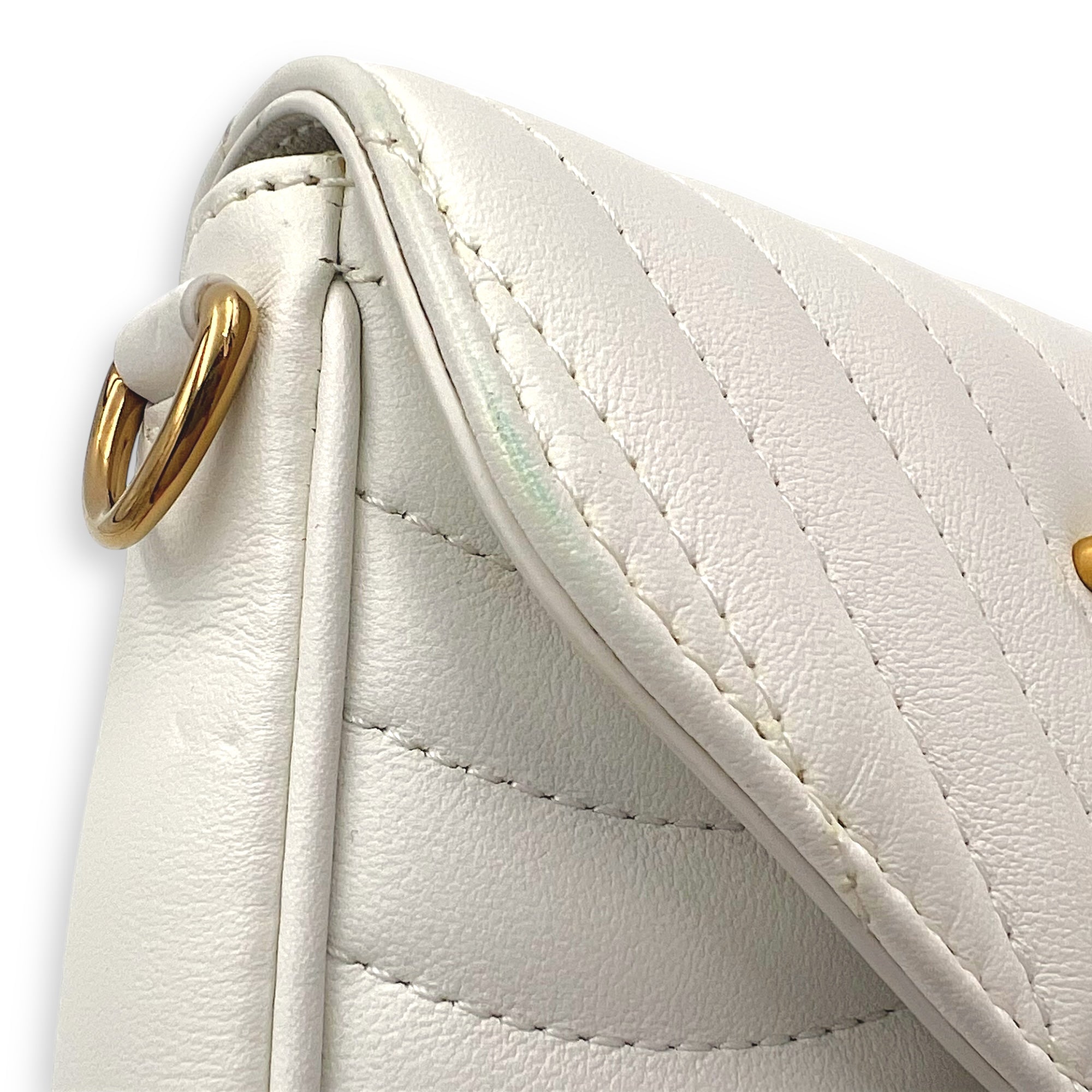 Louis Vuitton New Wave Crossbody Bag White in Calfskin, Gold hardware_8