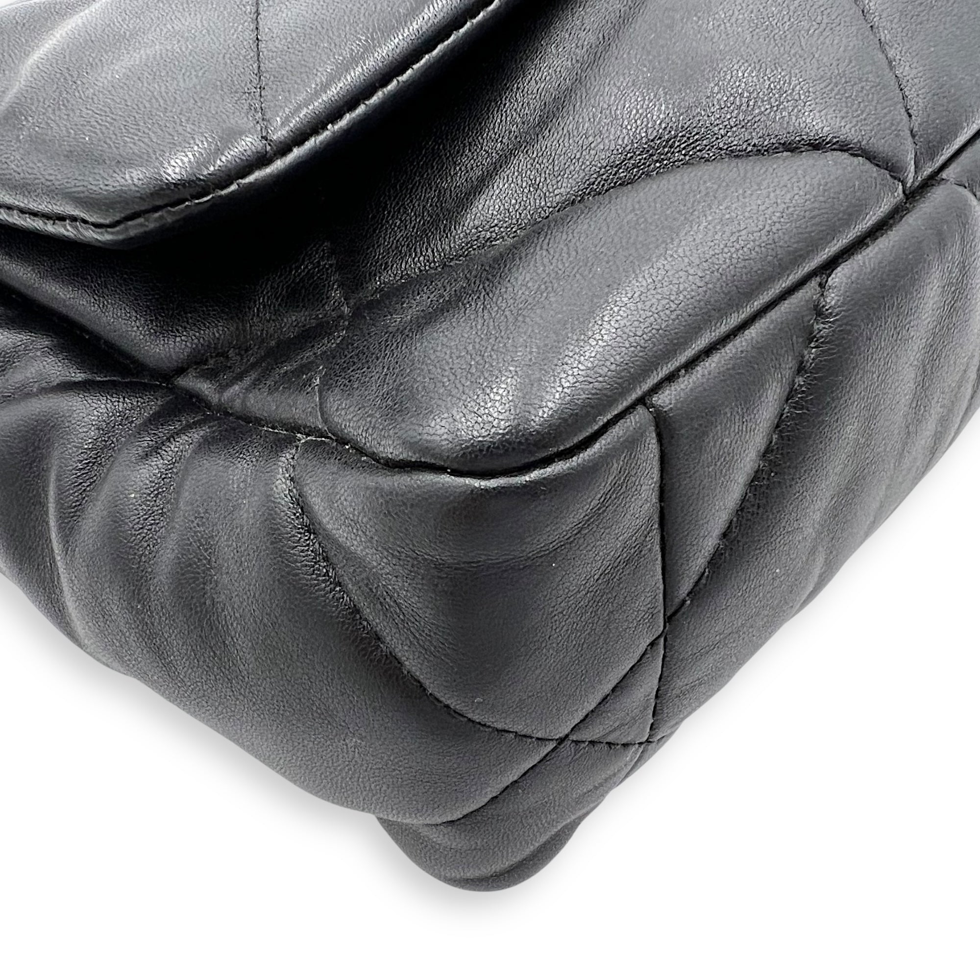 Chanel C19 Shoulder Bag Black in Others, Mixed hardware_8