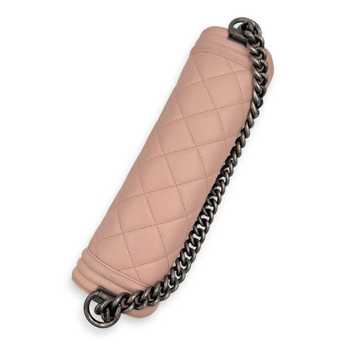 Chanel Boy Medium Pink Shoulder Bag in Calfskin, Ruthenium hardware_10