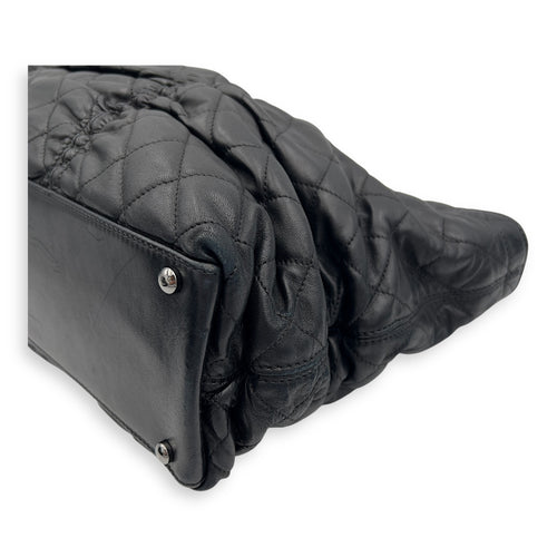 Chanel Gathered Quilted Tote Bag Black in Lambskin, Gunmetal hardware_6