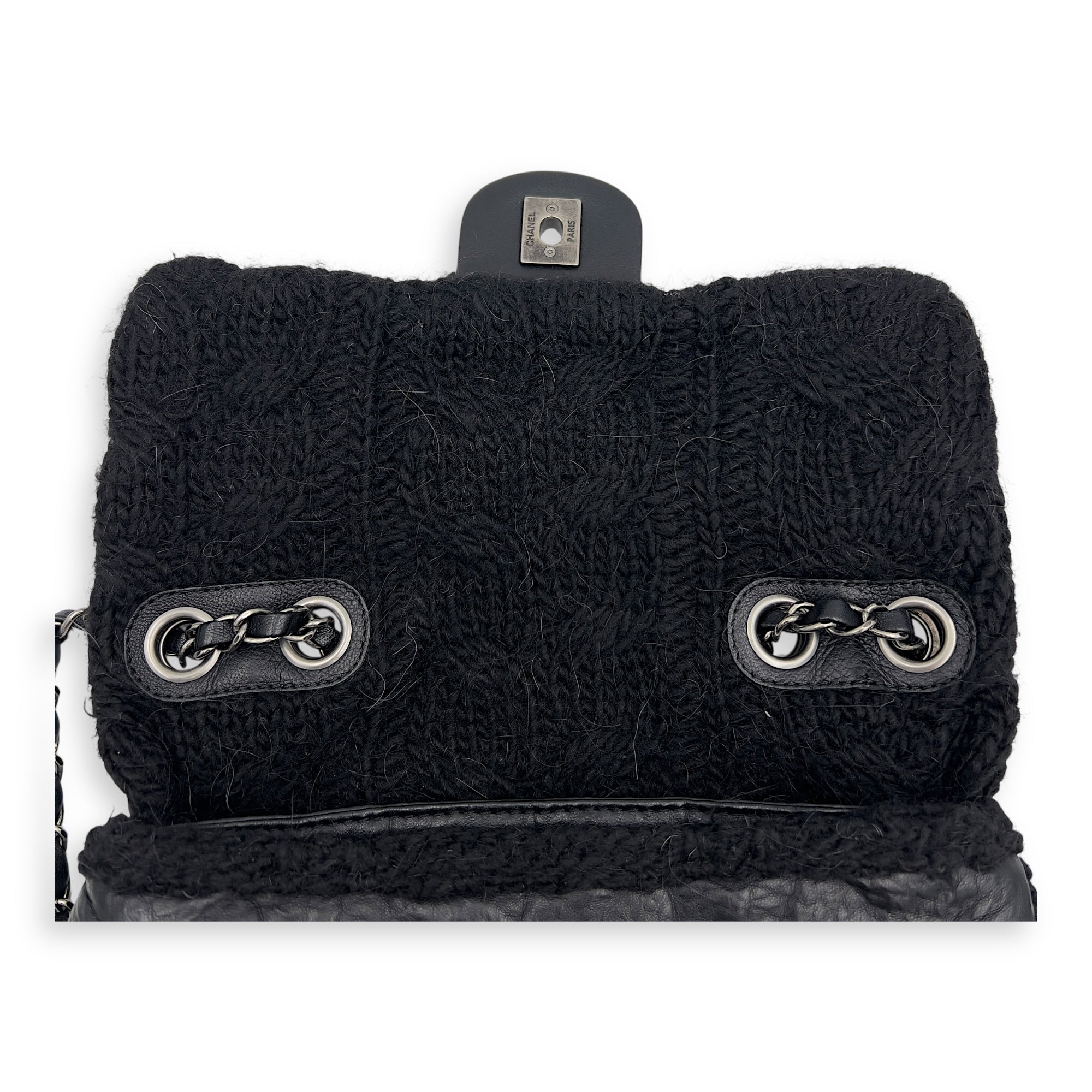 Chanel Paris Edinburgh Chic Knit Shoulder Bag Black in Calfskin, Silver hardware_8