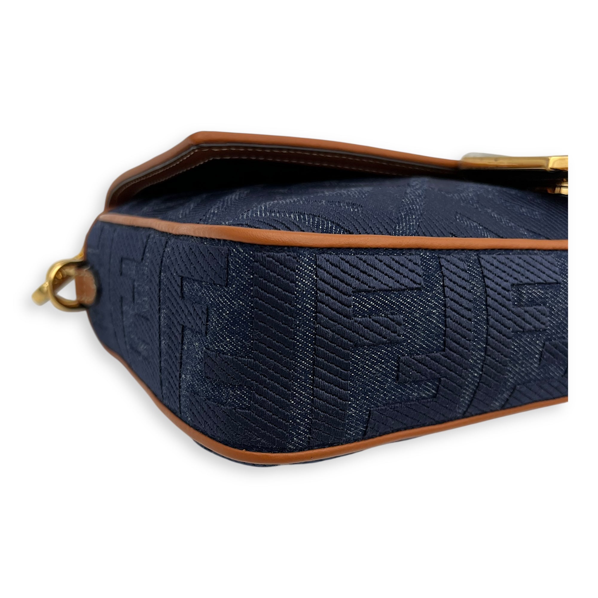 Fendi Baguette Shoulder Bag Blue in Denim, Gold hardware_6