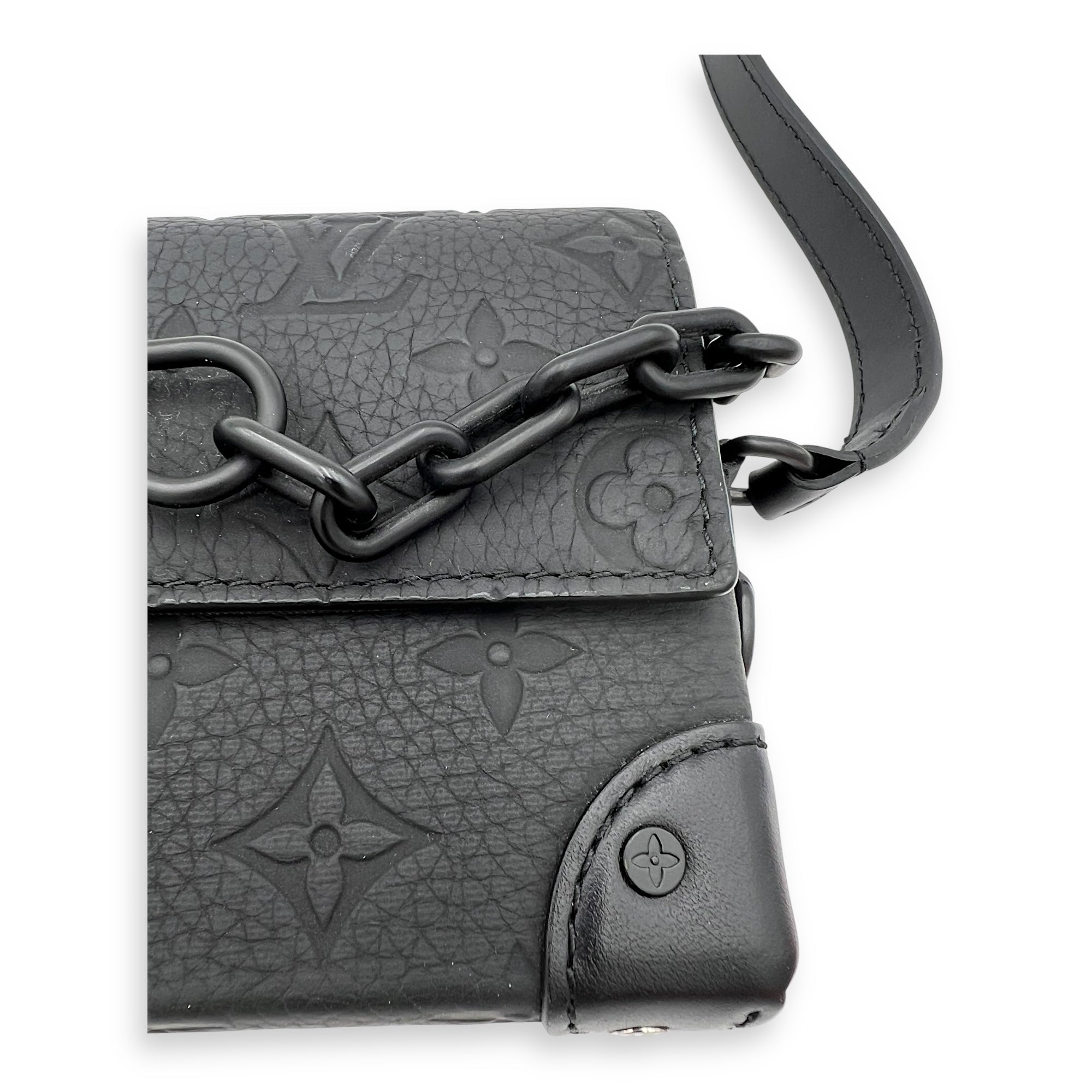 Louis Vuitton Steamer Black Shoulder Bag in Empreinte Leather, Black hardware_5