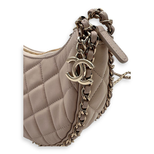Chanel Loop Moon Shoulder Bag Beige in Lambskin, Gold hardware_2