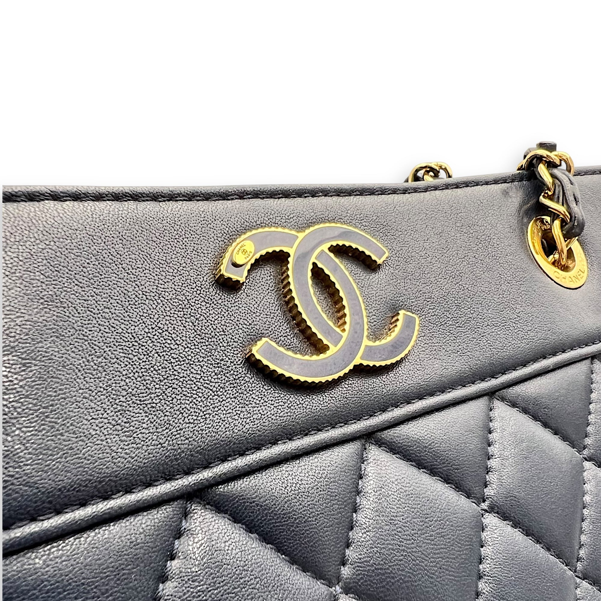 Chanel CC Shoulder Bag Blue in Calfskin, Gold hardware_8