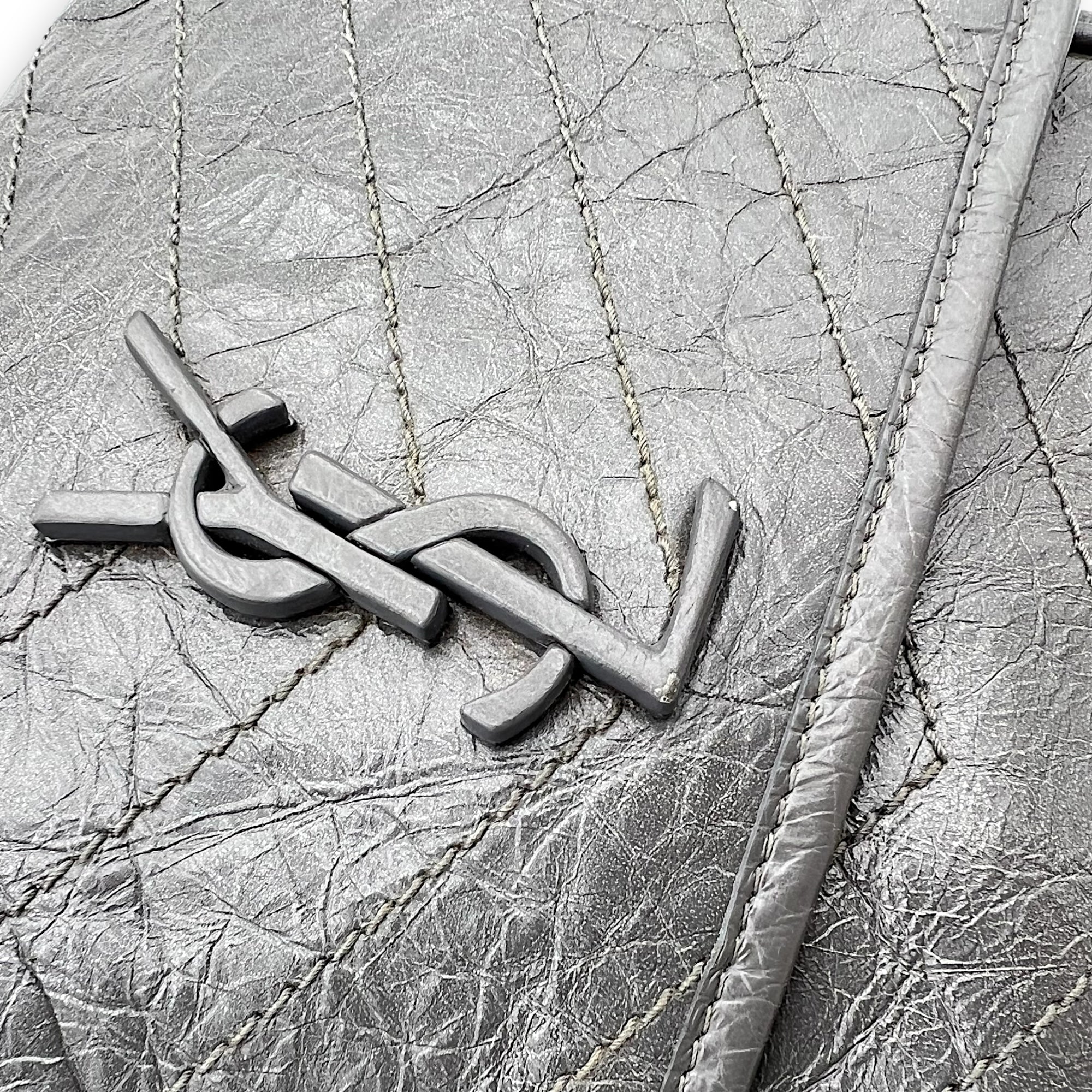 Saint Laurent Niki Shoulder Bag Grey in Calfskin, Ruthenium hardware_8