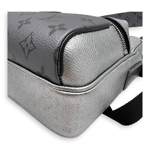 Louis Vuitton Logo Silver Messenger in Monogram Coated Canvas, Silver hardware_6