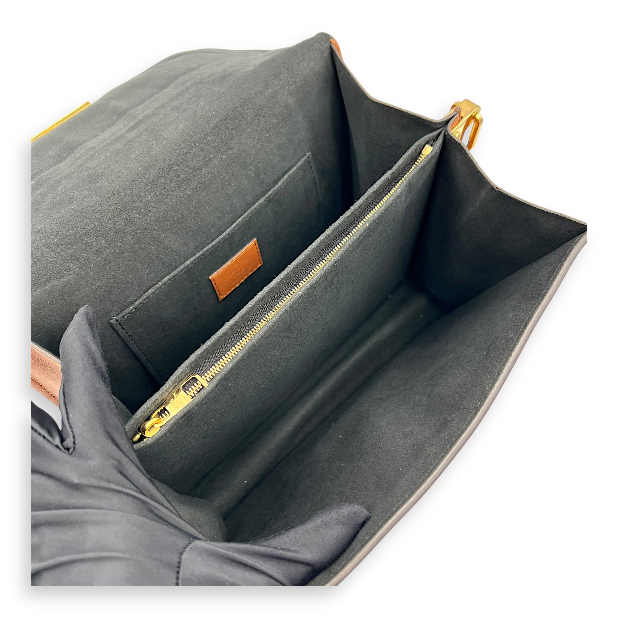 Louis Vuitton Dauphine MM Brown Shoulder Bag in Monogram Coated Canvas, Gold hardware_8