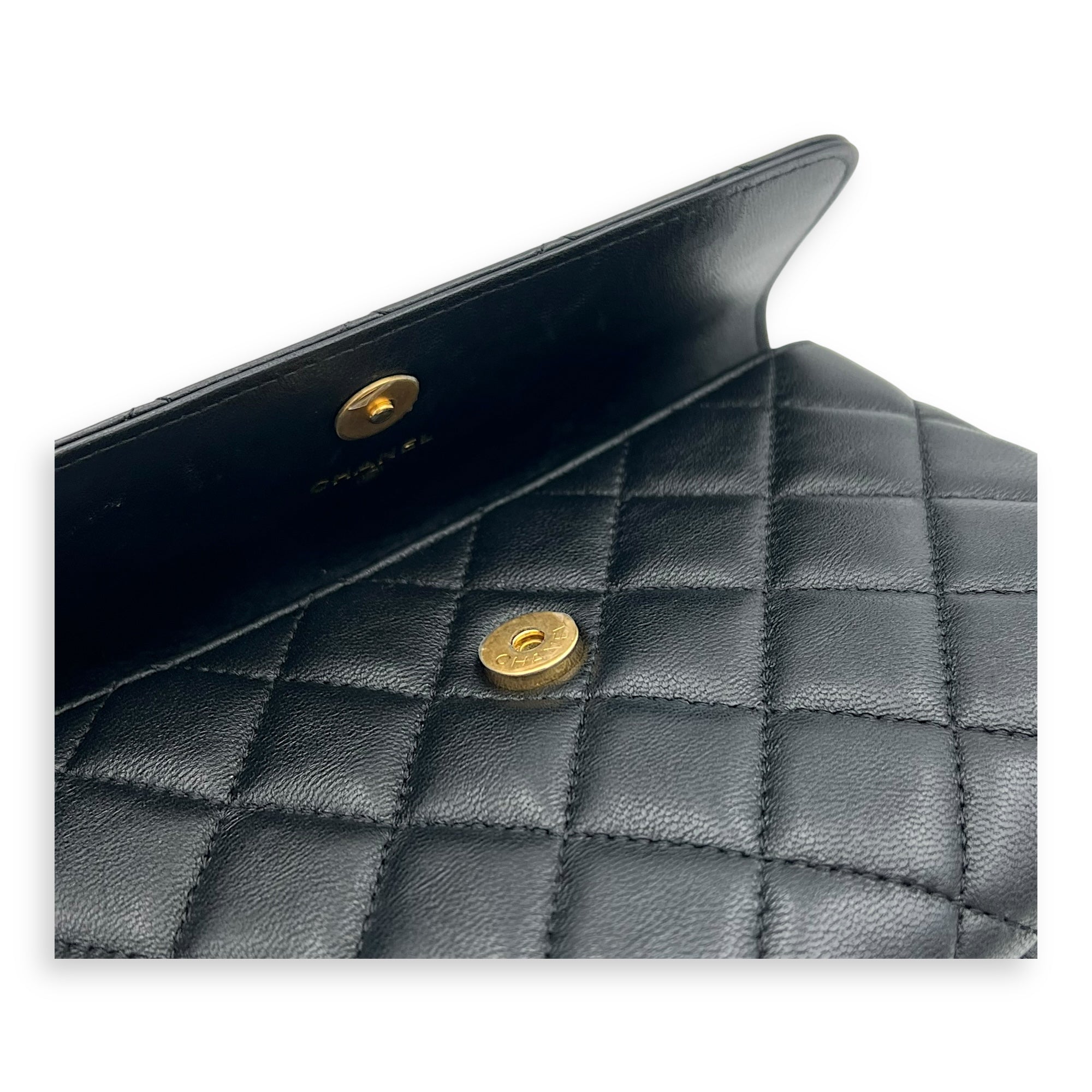 Chanel CC Wristlet Black in Lambskin, Gold hardware_8
