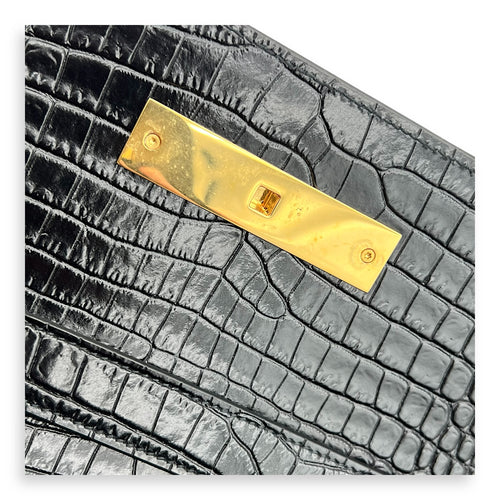 Saint Laurent Manhattan Crossbody Bag Medium Black in Calfskin, Gold hardware_1