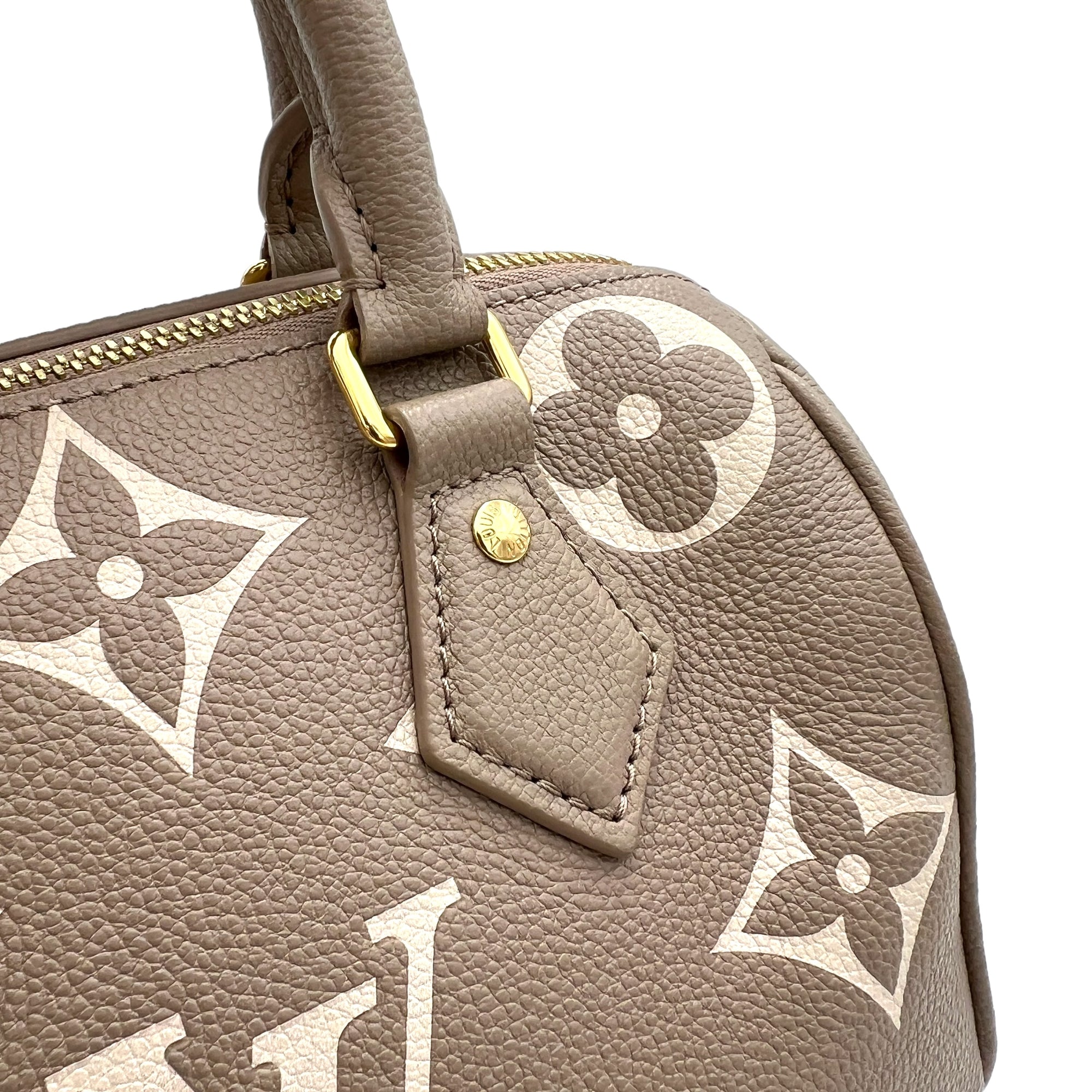 Speedy Bandouliere 20 Grey Top Handle Bag in Monogram Empreinte Leather, Gold hardware