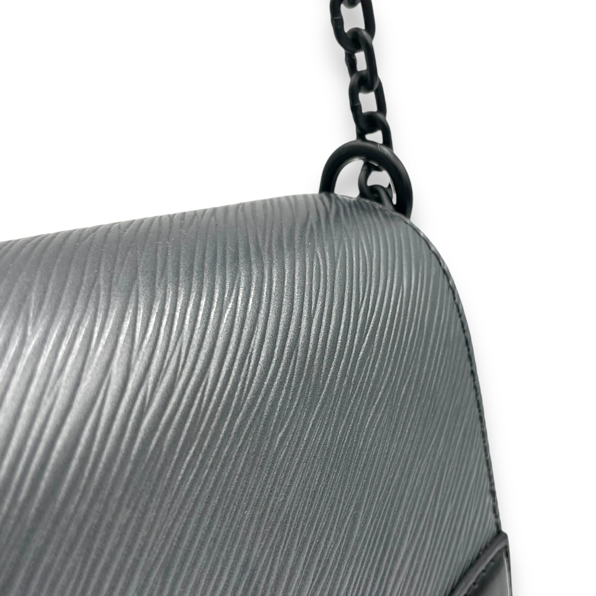 Twist MM Shoulder bag in Epi leather, Acetate Hardware