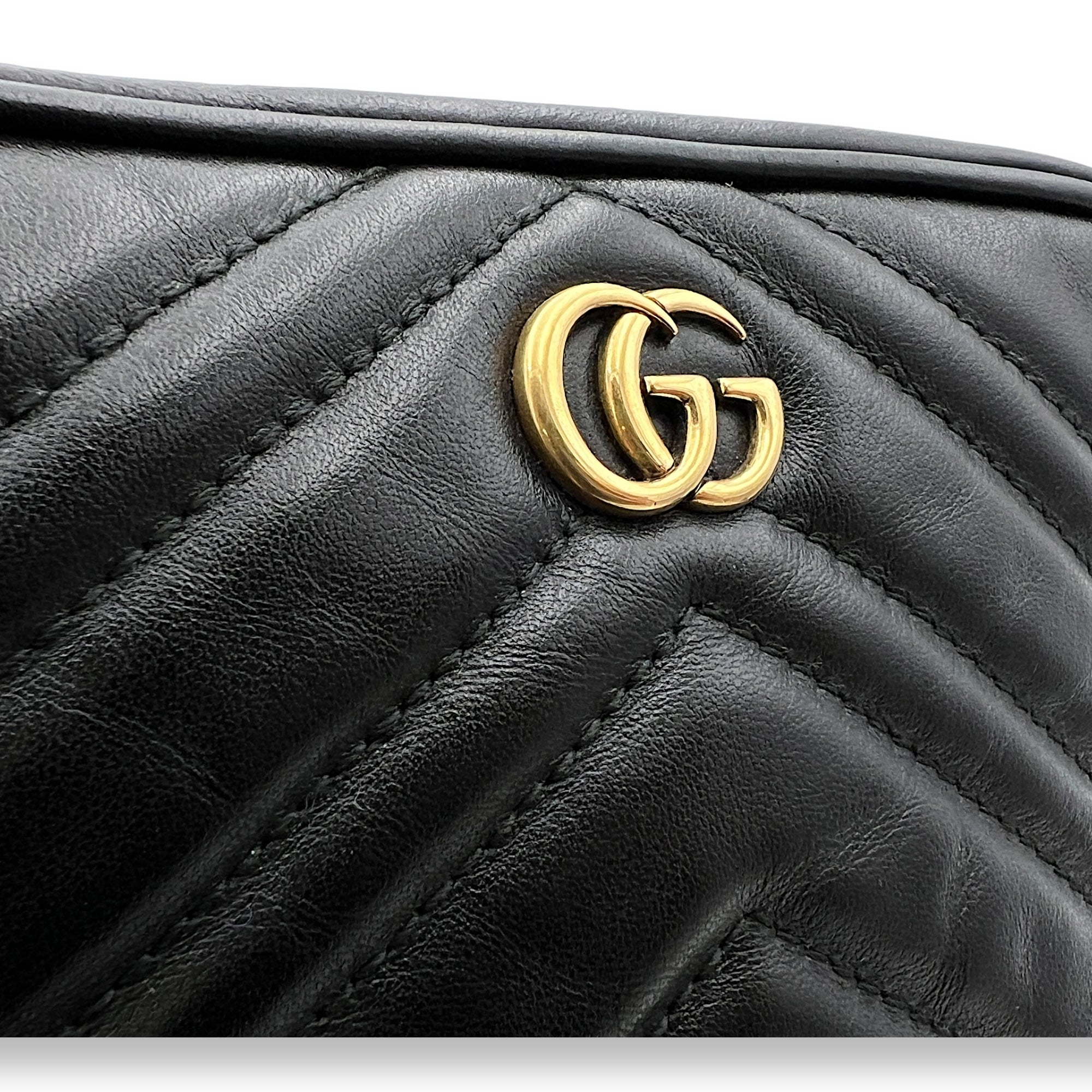 GG Marmont Black Crossbody Bag in Calfskin, Gold hardware