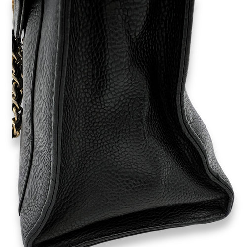 Vintage Shoulder Bag Black in Caviar Leather, Gold hardware