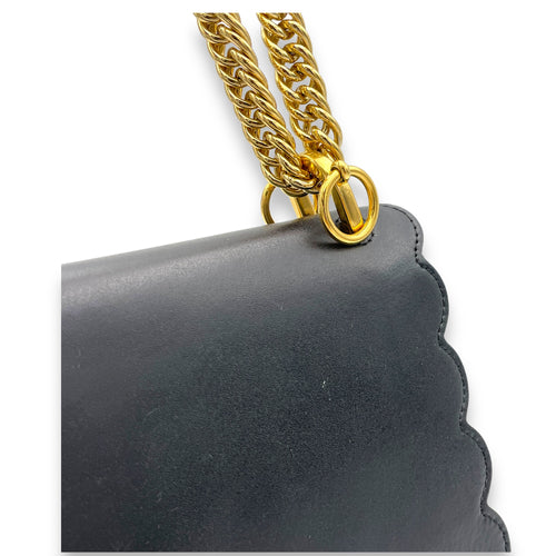 Kan I Shoulder Bag Black in Calfskin, Gold hardware