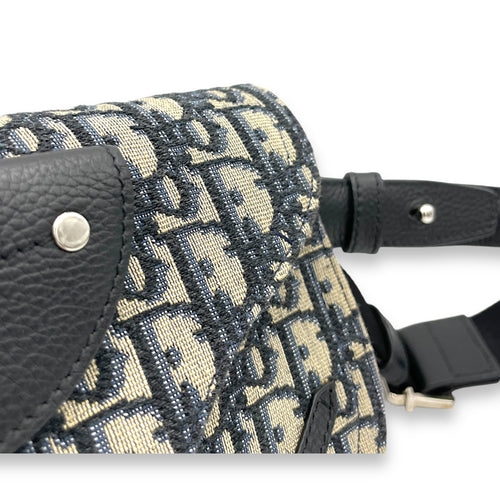 Saddle Shoulder bag in Jacquard, Gold Hardware