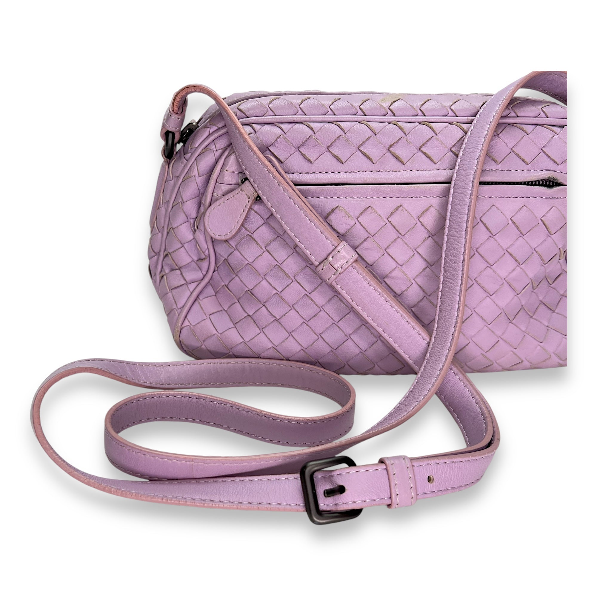 Messenger Crossbody bag in Intrecciato leather, Gunmetal Hardware