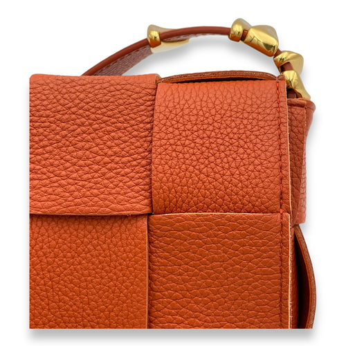 Cassette Crossbody bag in Calfskin, Gold Hardware