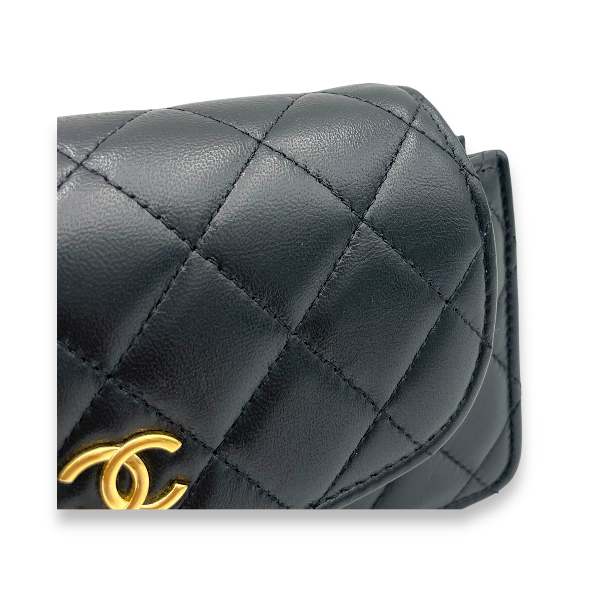 Quilted Flap Crossbody bag in Lambskin, Gold Hardware